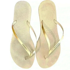 Havaianas Beige Footbed, Gold Straps, Rubber Flip Flops, Thongs, Size 39-40